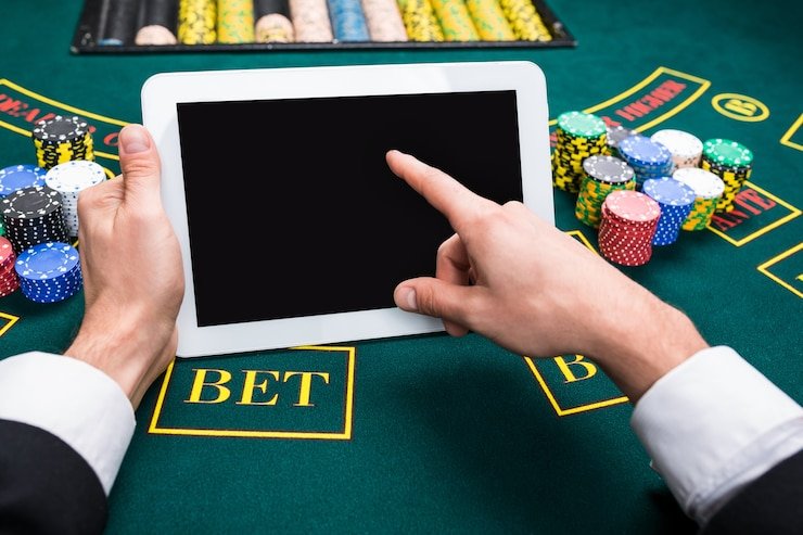 উষ্ণ বাদামি তুলনা টেবিলে VIPBet ধারণা